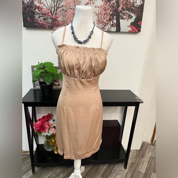 Fashion Nova Women Satin Mini Dress Tie Spaghetti Straps Size M Ruched Bust - Picture 1 of 13